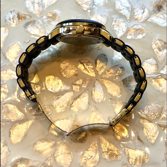 Michael Kors Watch - Black & Gold - Rubber Band - Picture 3 of 10